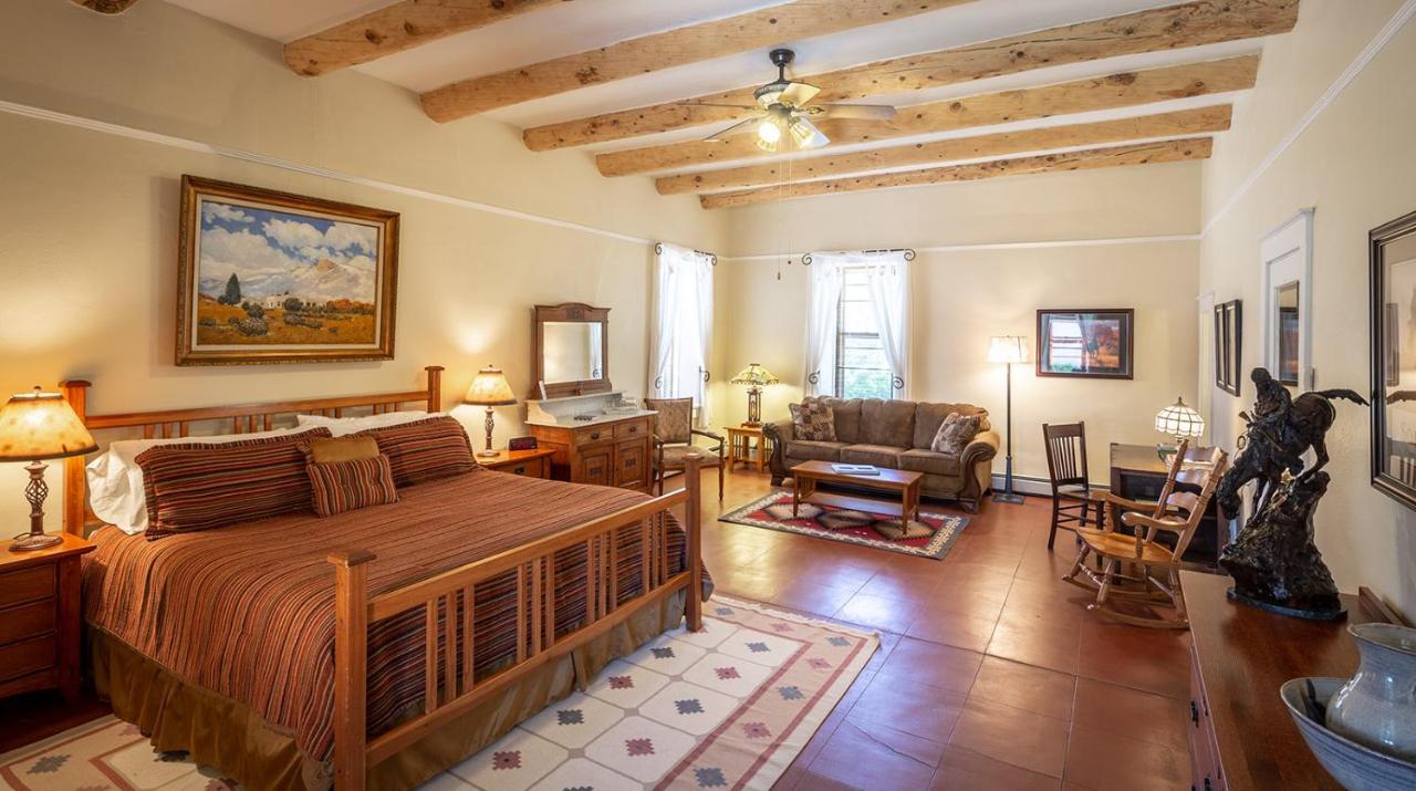 Casa Del Gavilan Historic Inn Cimarron 客房 照片